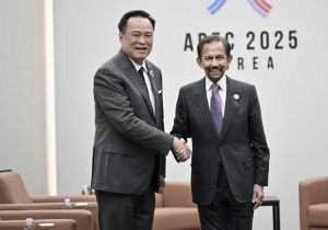Thai Prime Minister Holds Bilateral Meetings with Leaders of Brunei, China, and South Korea