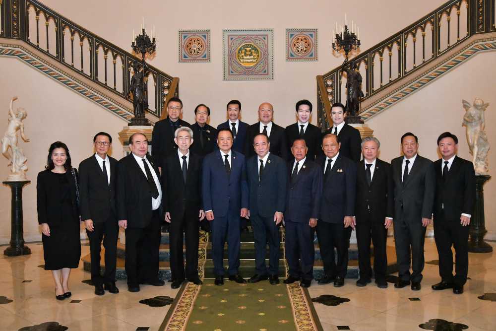 Thai Prime Minister meets with representatives of Thai-Chinese Exim Association