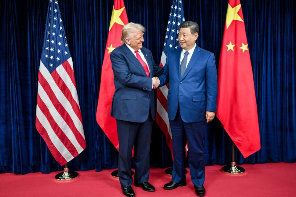 Chinese President Xi Jinping Speaks with U.S. President Donald J. Trump on the Phone