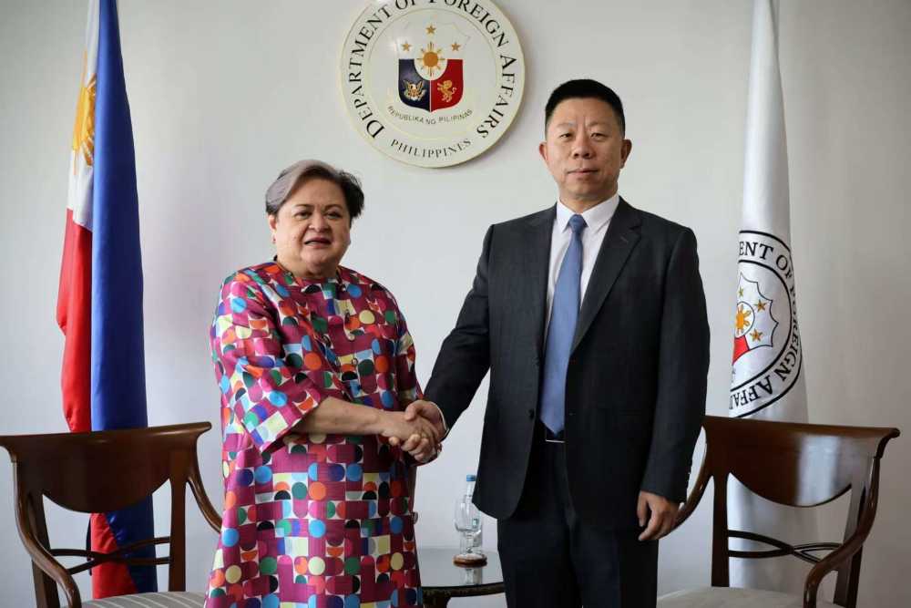 Chinese Ambassador-designate to the Philippines Pays Courtesy Call on Philippine Foreign Secretary