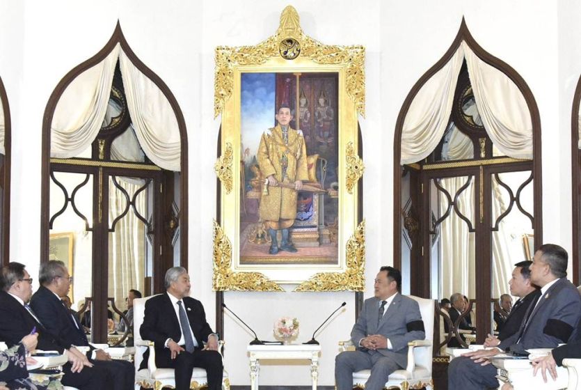 Thai Prime Minister meets with Malaysian Deputy PM