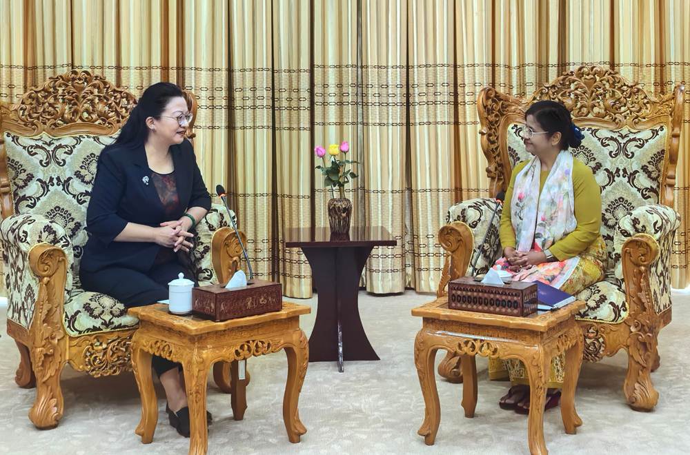 Chinese Ambassador to Myanmar Ma Jia Meets with Central Bank of Myanmar Governor