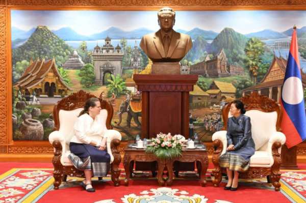 Lao Vice President Receives Farewell Call from U.S. Ambassador to Laos 