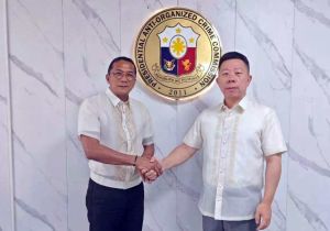 Chinese Ambassador Meets with Executive Director of the Philippine Presidential Anti-Organized Crime Commission (PAOCC)