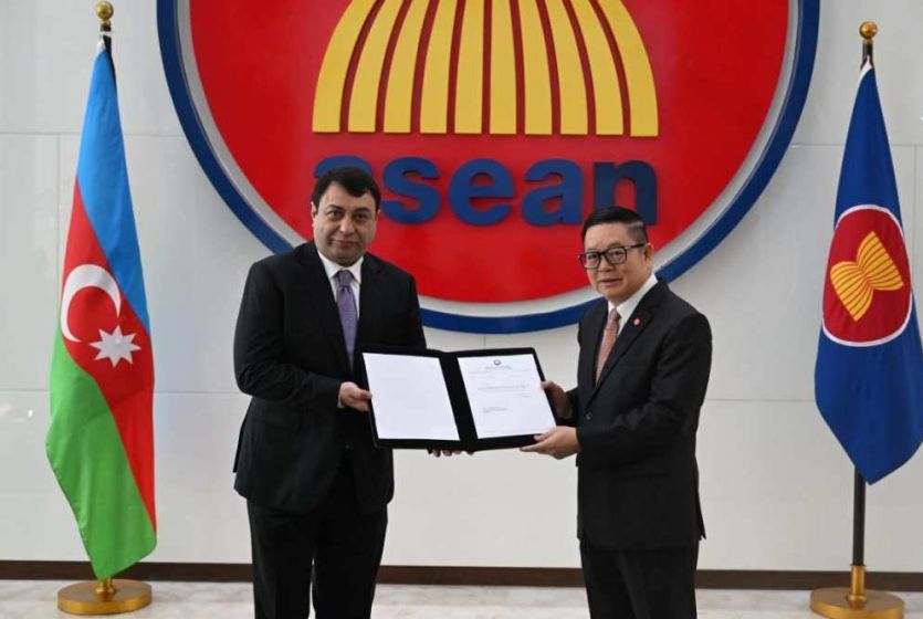 Ambassador of Azerbaijan to ASEAN presents Letter of Credence to the Secretary-General of ASEAN