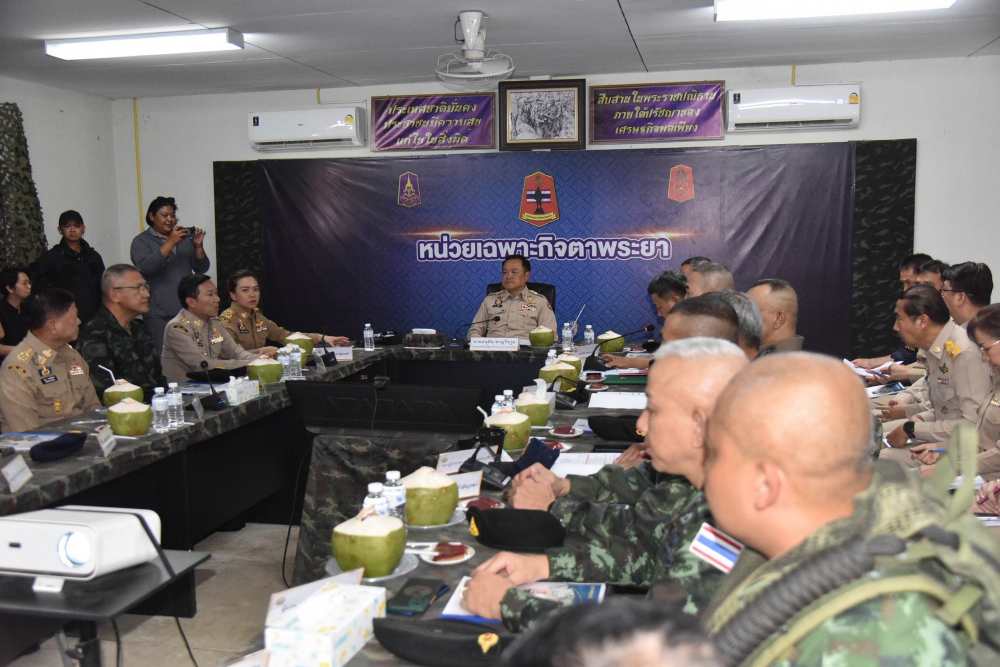 Thai Prime Minister debriefed on military operations in Sa Kaeo Province