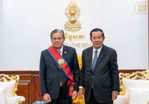 Cambodian Senate President Urges Cambodia and Laos to Further Expand Cooperation in Trade, Investment and Political Relations