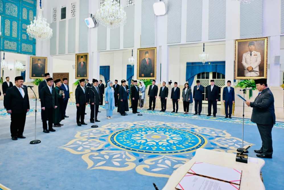 Indonesian President Prabowo Inaugurates Members of National Energy Council   