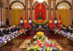 Lao and Vietnamese Presidents meet in Hanoi