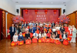 Chinese Embassy in Malaysia Hosts Launch of 2026 Spring Festival Care Package Distribution