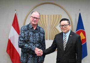Secretary-General of ASEAN receives farewell call by outgoing Ambassador of Austria to ASEAN