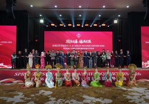 Chinese Ambassador to ASEAN Attends the "Spring Festival @ ASEAN Headquarters" Event