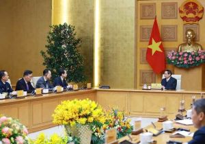 Vietnamese Prime Minister hosts Chinese Ambassador to Viet Nam ahead of Lunar New Year