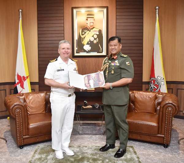 Commander of the Royal Brunei Armed Forces (RBAF) receives farewell call from the Defence Adviser of Canada to Brunei 