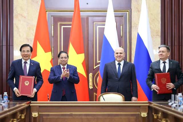 Vietnam, Russia sign Agreement on construction of first nuclear power plant