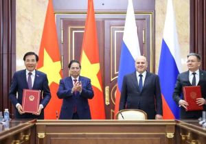 Vietnam, Russia sign Agreement on construction of first nuclear power plant