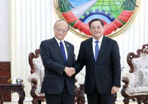 Lao Prime Minister Meets ADB President to Mark 60 Years of Partnership