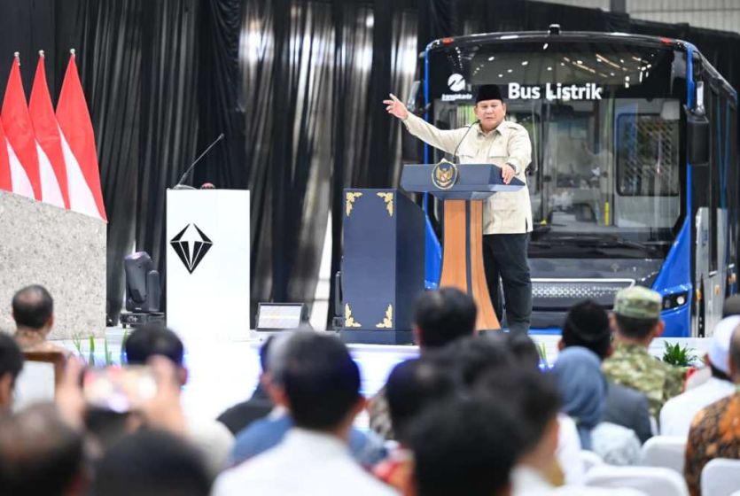 Indonesian President Launches EV Assembly Factory to Promote National Green Industry   