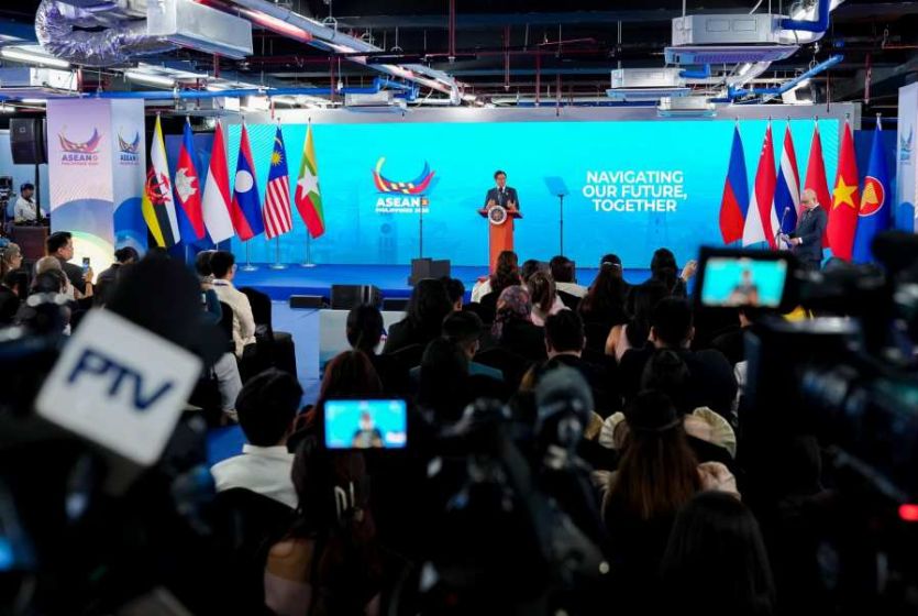 Philippine President : ASEAN calls for calm as prelude to finding lasting Middle East peace
