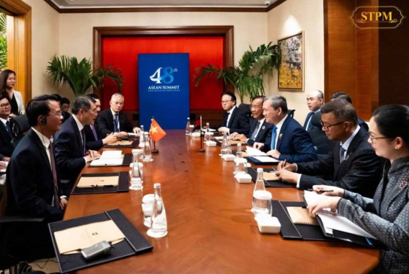 Cambodia, Vietnam Commit to Strengthening Bilateral Relations and Cooperation