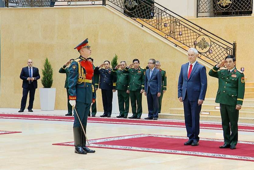 Vietnam, Russia boost defense cooperation