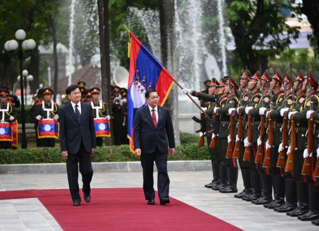 Laos, Myanmar Reaffirm Close Ties During Myanmar President Min Aung Hlaing's State Visit
