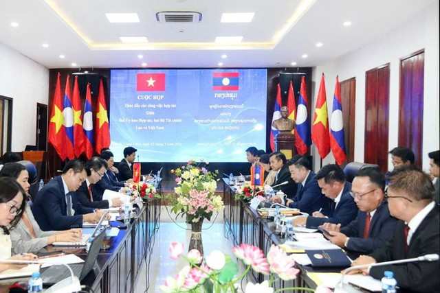 Vietnamese Finance minister leads Viet Nam&ndash;Laos Cooperation Committee