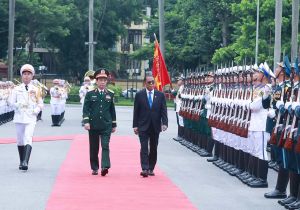 Vietnam, Malaysia discuss ways to strengthen defense cooperation