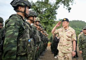 Cambodia Strongly Protests Thai PM&rsquo;s Visit to Cambodian Territory in Preah Vihear