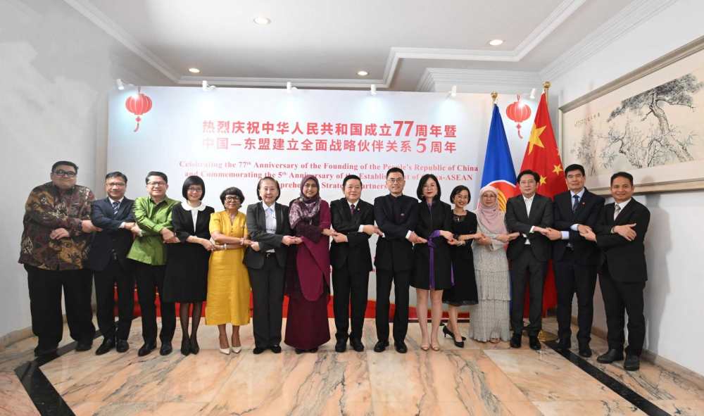 Chinese Mission to ASEAN Hosts Reception Celebrating the 77th Anniversary of the Founding of the People&rsquo;s Republic of China and the 5th Anniversary of the China-ASEAN Comprehensive Strategic Partnership