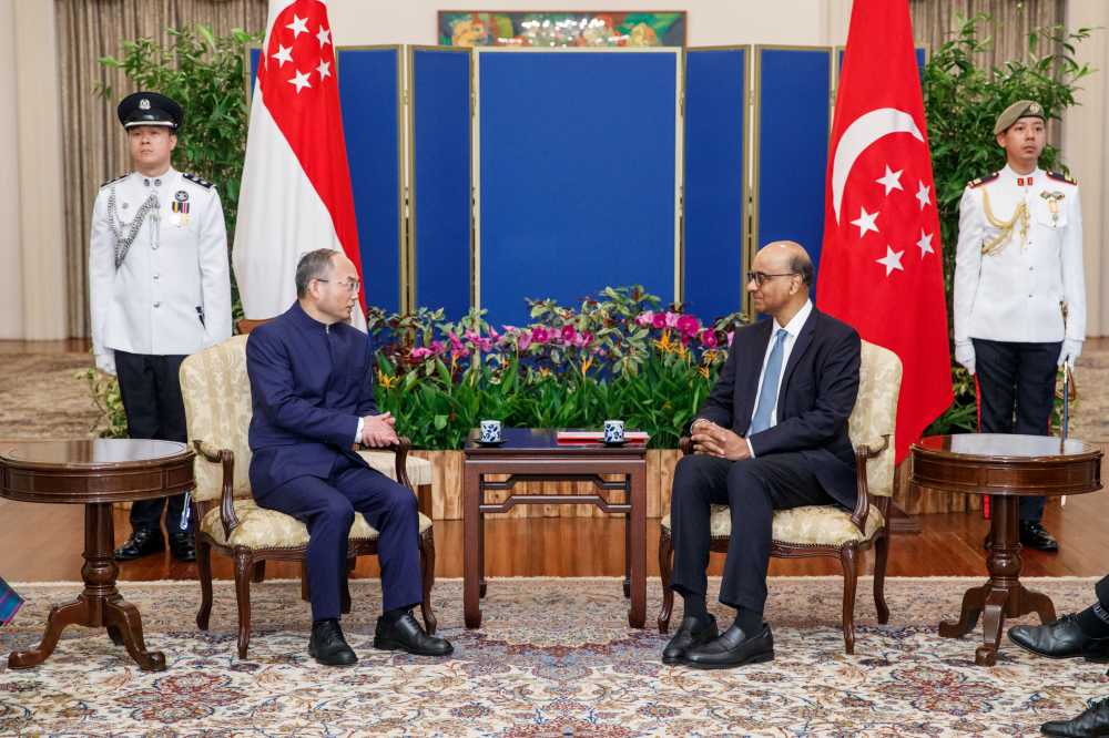 China’s new Ambassador to Singapore Presents Letter of Credence to ...