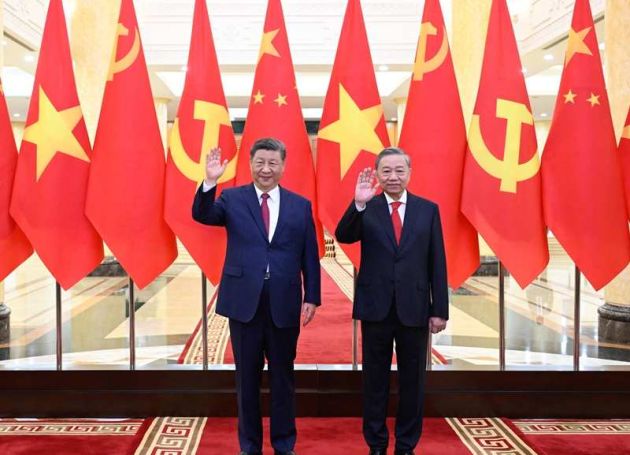General Secretary of CPC Xi Jinping Holds Talks with General Secretary of CPV To Lam