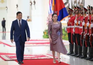 Thailand's Prime Minister makes her first official visit to Cambodia