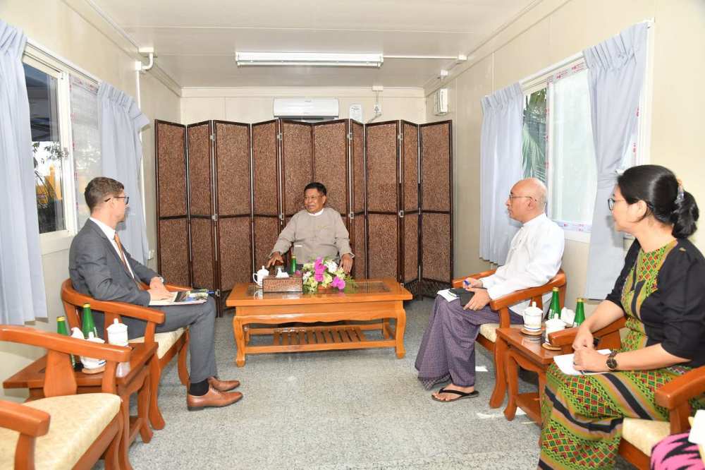 Myanmar Deputy Prime Minister and Foreign Minister receives Resident Representative of ICRC