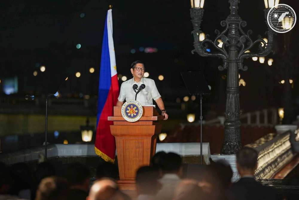 PH President thanks the Filipino-Chinese community for the Binondo revival