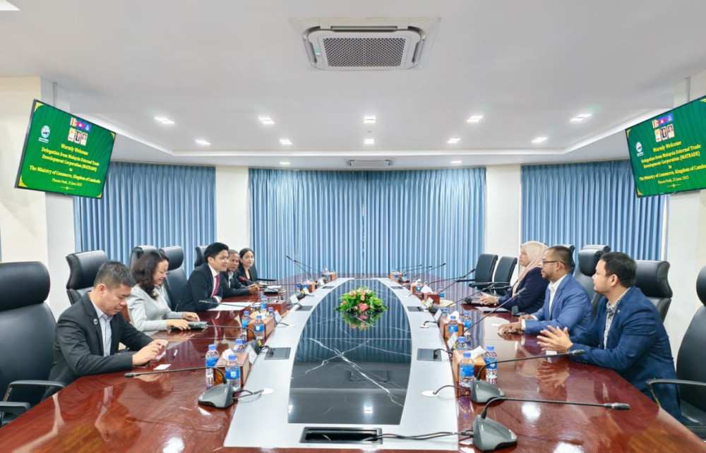 Cambodia, Malaysia Explore Ways to Boost Bilateral Trade and Investment