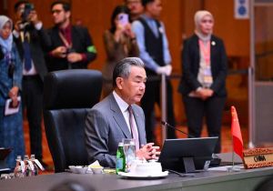 Chinese Foreign Minister on Achievements of China-ASEAN Mutually Beneficial Cooperation