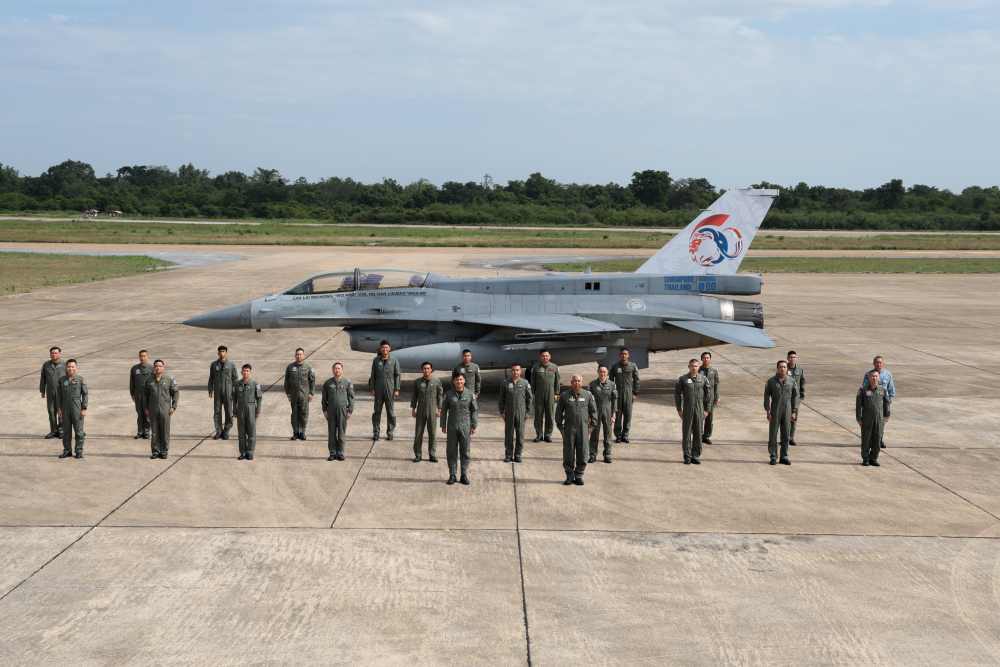 Singapore and Thailand Air Forces Unveil Aircraft Tail Flash to Commemorate 60 Years of Bilateral Relations