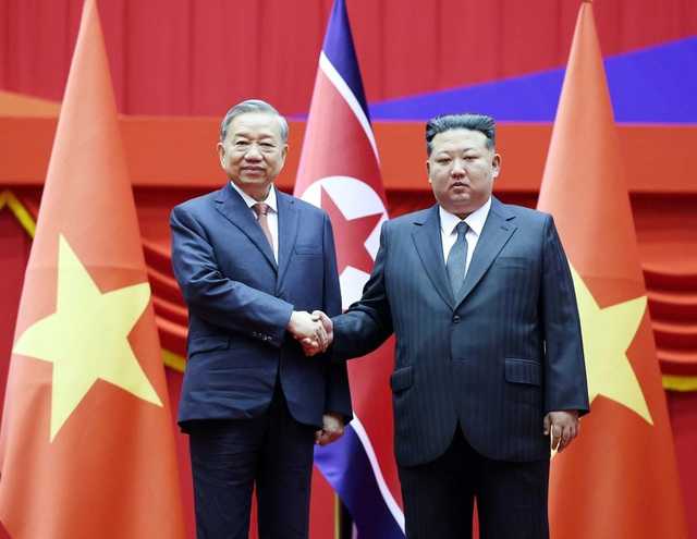 Vietnamese Party chief To Lam holds talks with North Korean leader Kim Jong Un in Pyongyang