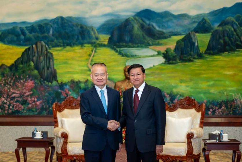 General Secretary of Lao People's Revolutionary Party meets with Special Envoy of General Secretary of CPC