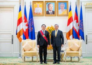 Cambodia and Laos Agree to Promote Cooperation on the Transport of Cambodian Agricultural Products via Laos to Third Countries