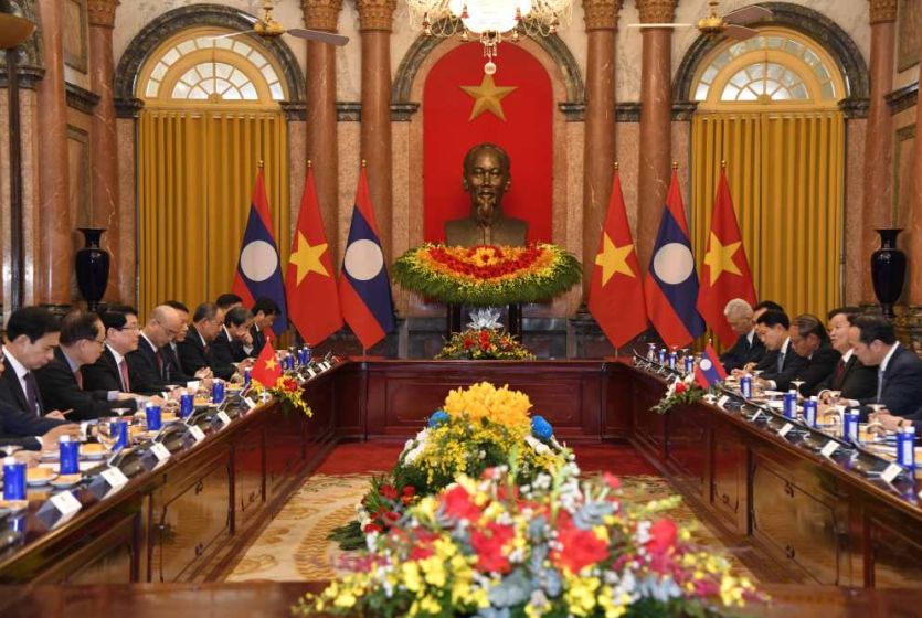 Lao and Vietnamese Presidents meet in Hanoi