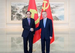 Minister of the IDCPC Holds Talks with Special Envoy of the General Secretary of the CPV