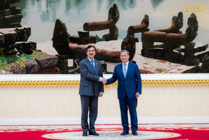 Cambodia, Pakistan Pledge to Further Strengthen Bilateral Cooperation