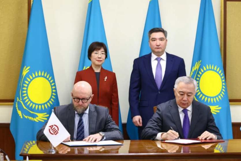 AIIB and Kazakhstan Sign Partnership Framework Agreement to Support Infrastructure Investment