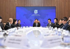 Thai PM hands down policies to economic and foreign affairs ministers