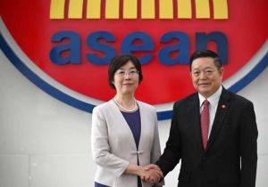 Secretary-General of ASEAN receives the new President and Chair of the Board of Directors of Asian Infrastructure Investment Bank (AIIB)