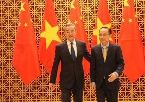 Chinese Foreign Minister Wang Yi Meets with Vietnamese Foreign Minister Le Hoai Trung