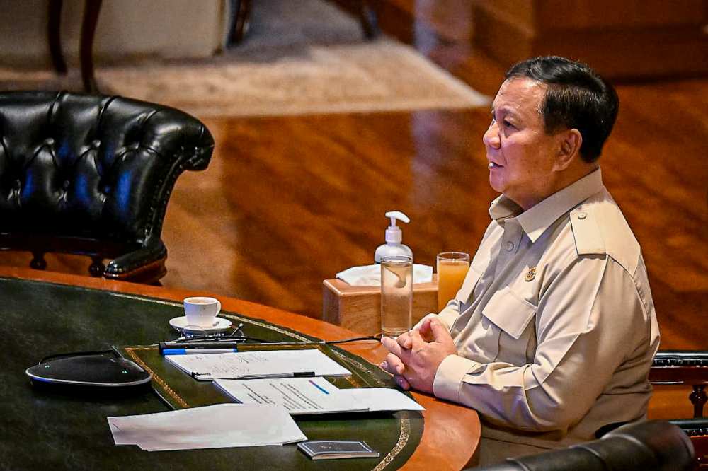 Indonesian President Leads Virtual Meeting on Key Economic and Energy Policies   