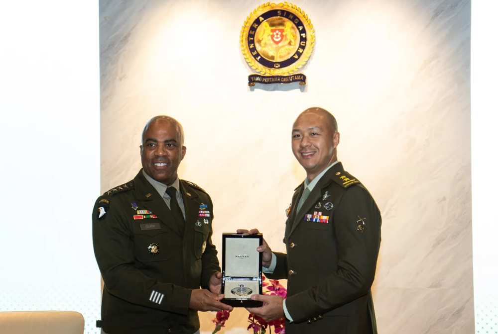 Commander of Royal Brunei Land Force Makes Introductory Visit to Singapore, Reaffirms Singapore-Brunei Bilateral Defence Relations